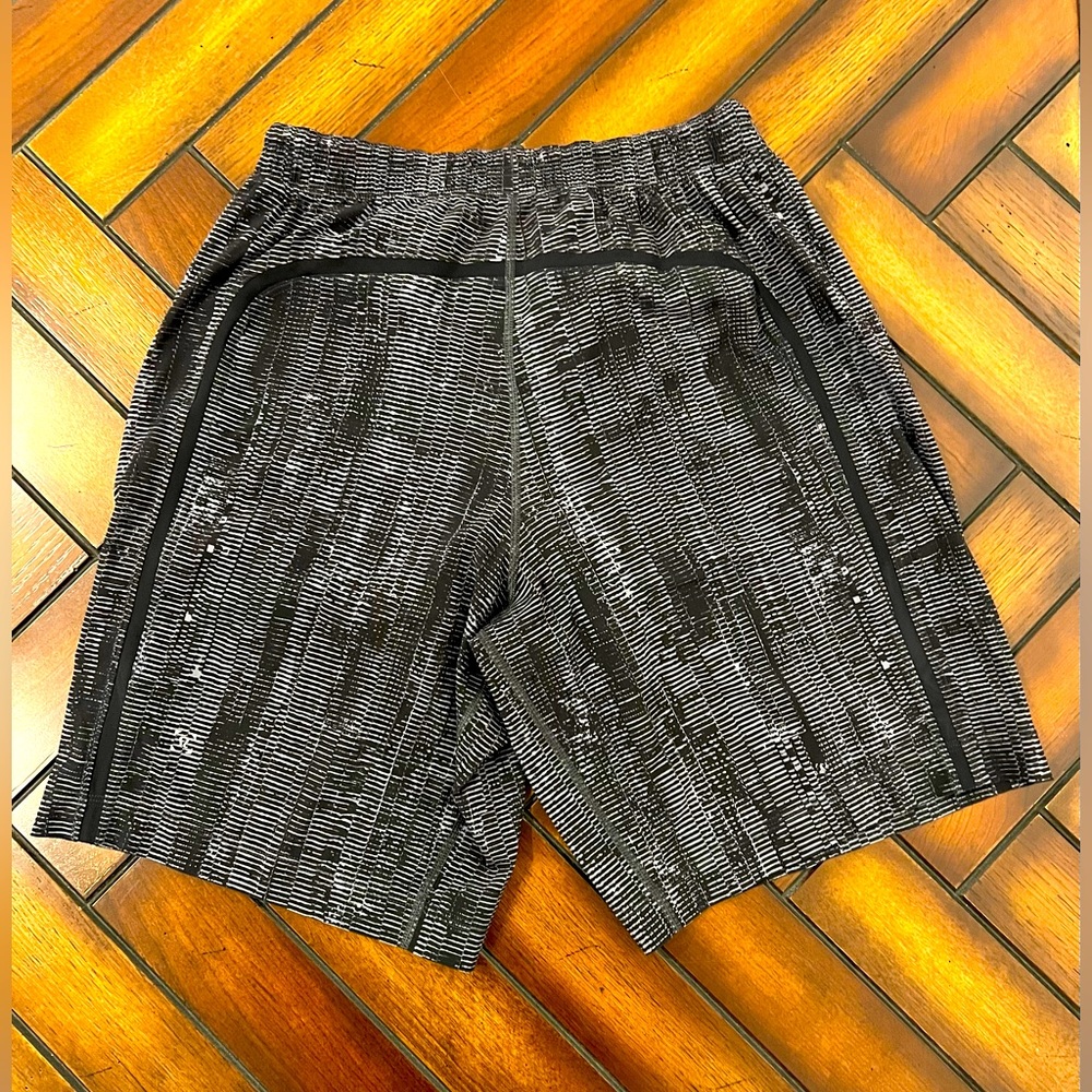 Men’s Lululemon 9” Pacebreaker Short with Boxer Brief Liner